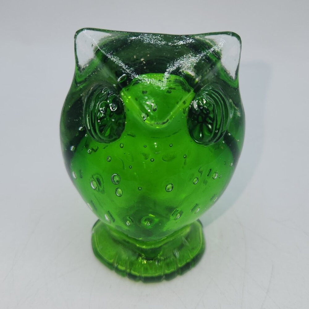Vintage Art Glass Owl Green Figurine Paperweight MCM Controlled Bubble 3.25"